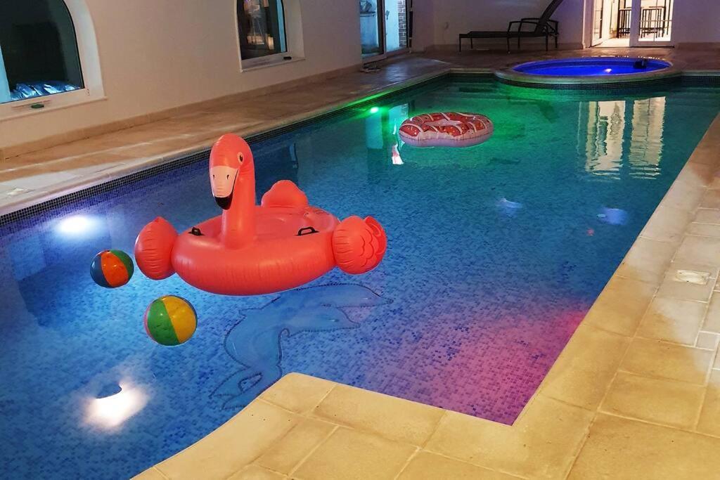 Вилла Country Manor House With Indoor Pool And Hot Tub Рочестер Экстерьер фото