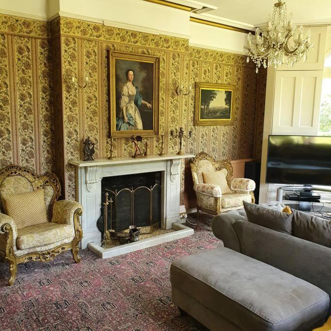 Вилла Country Manor House With Indoor Pool And Hot Tub Рочестер Экстерьер фото