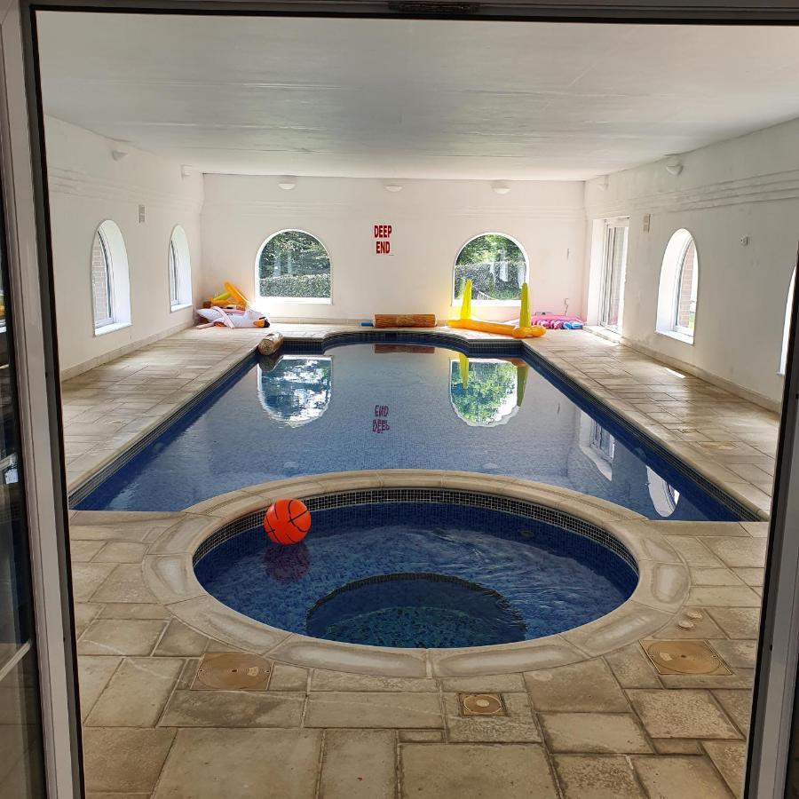 Вилла Country Manor House With Indoor Pool And Hot Tub Рочестер Экстерьер фото